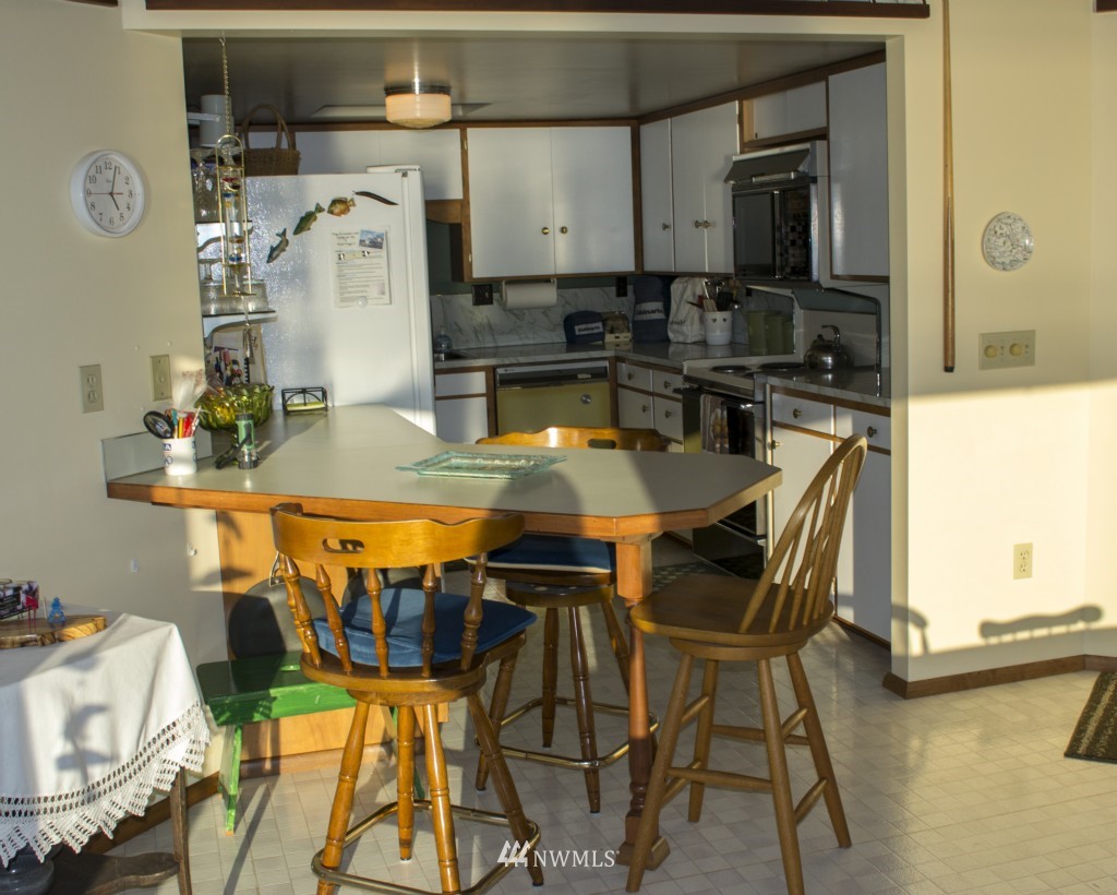644 Beckett Point Road Port Townsend, WA 98368 - Photo 14 of 21 Gallery Image 14