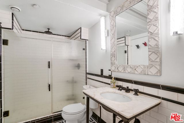 $1,388,000 | 108 West 2nd Street, Unit 1006, Los Angeles, CA 90012