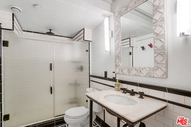 $1,388,000 | 108 West 2nd Street, Unit 1006, Los Angeles, CA 90012