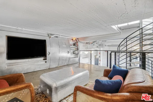 $1,388,000 | 108 West 2nd Street, Unit 1006, Los Angeles, CA 90012