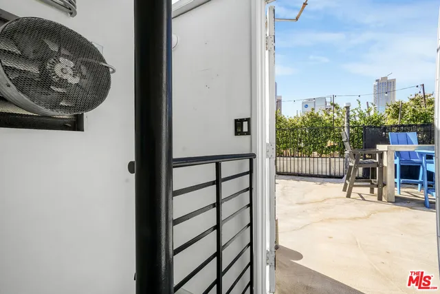 $1,388,000 | 108 West 2nd Street, Unit 1006, Los Angeles, CA 90012