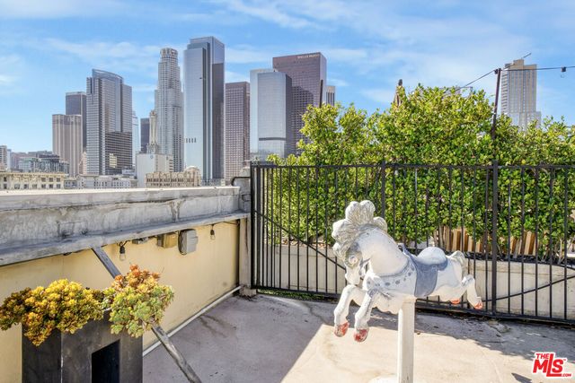 $1,388,000 | 108 West 2nd Street, Unit 1006, Los Angeles, CA 90012