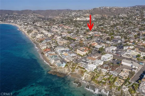 a picture of city view with tall buildings