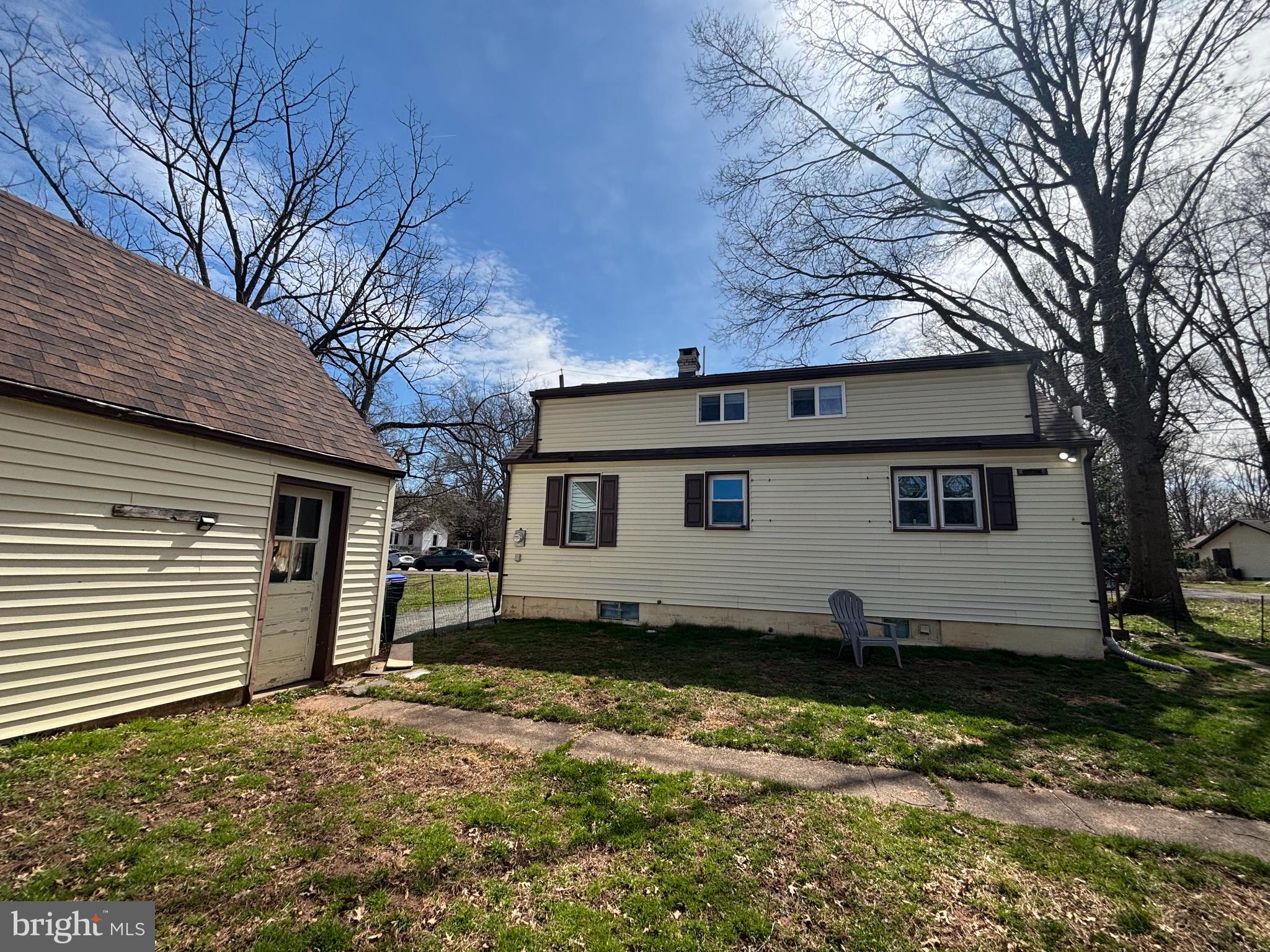 547 Broad Street Spring City, PA 19475 - Photo 13 of 13 back yard and garage