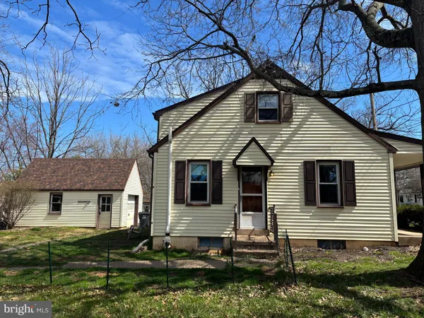 $340,000 | 547 Broad Street, Spring City, PA 19475