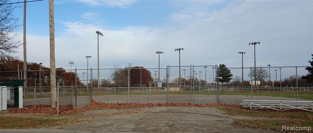 217 Henry Ruff Road Garden City, MI 48135 - Photo 35 of 43 Gallery Image 35