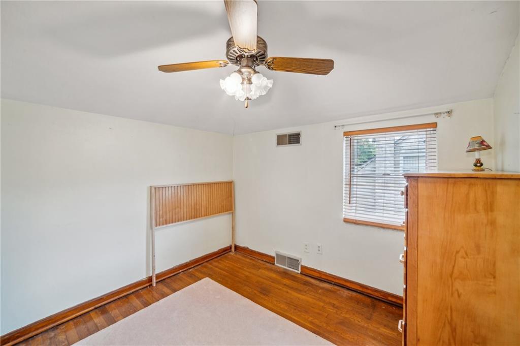 960 Roland Road Pittsburgh, PA 15221 - Photo 11 of 20 Gallery Image 11