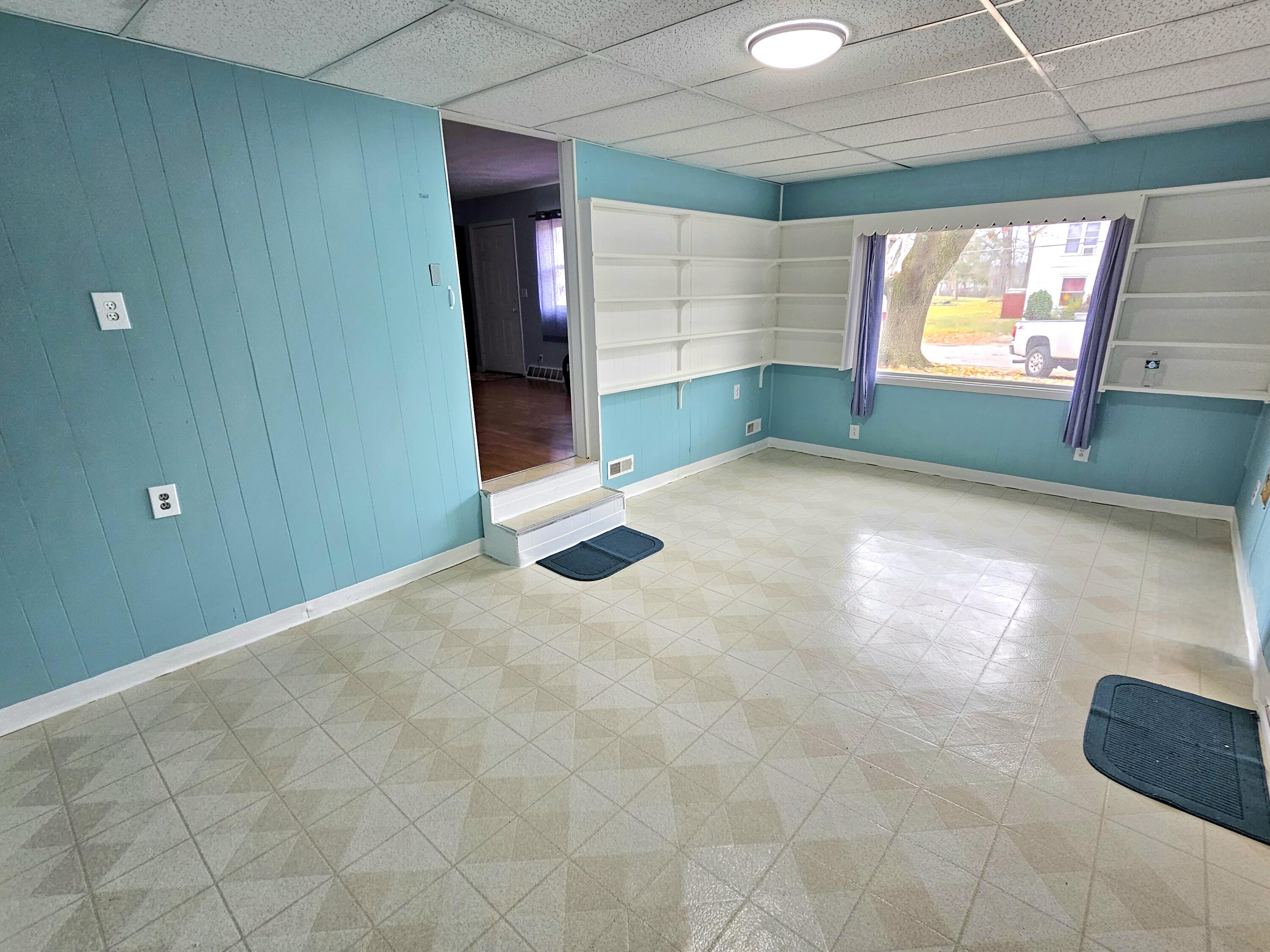 1005 South Constantine Street Three Rivers, MI 49093 - Photo 13 of 26 20241116_124540