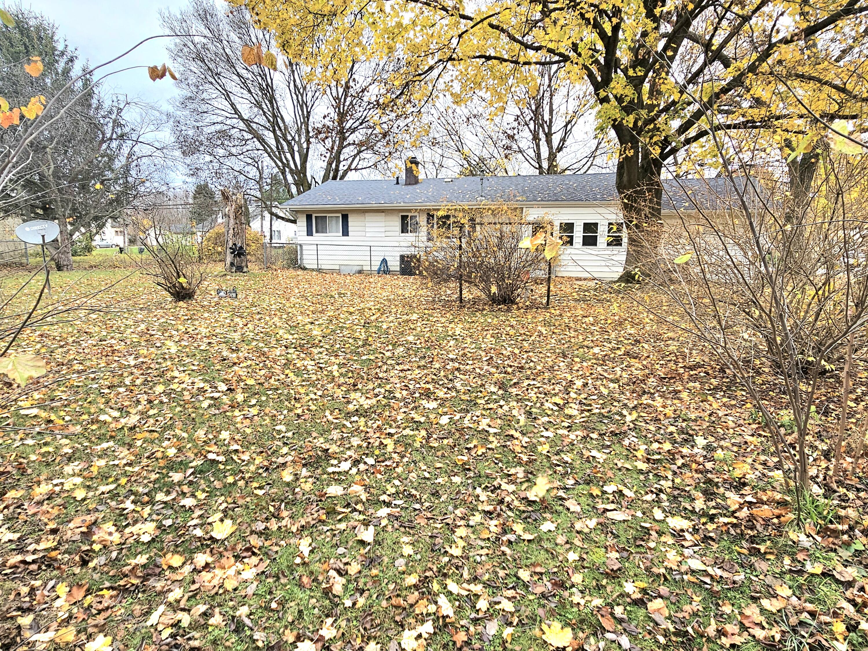 1005 South Constantine Street Three Rivers, MI 49093 - Photo 8 of 26 20241116_124653