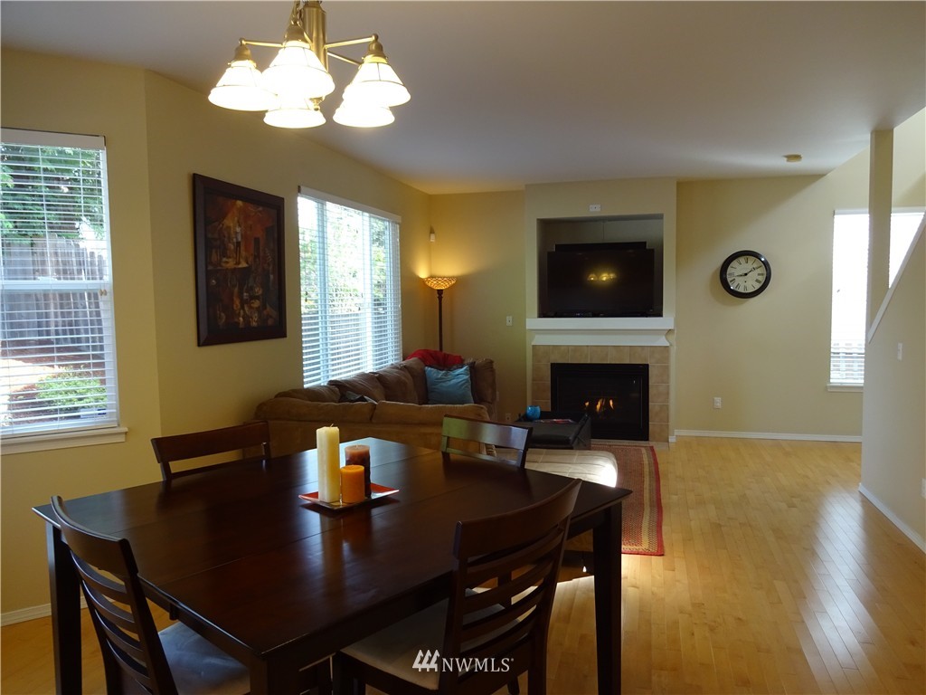 495 Field Place Northeast Renton, WA 98059 - Photo 6 of 25