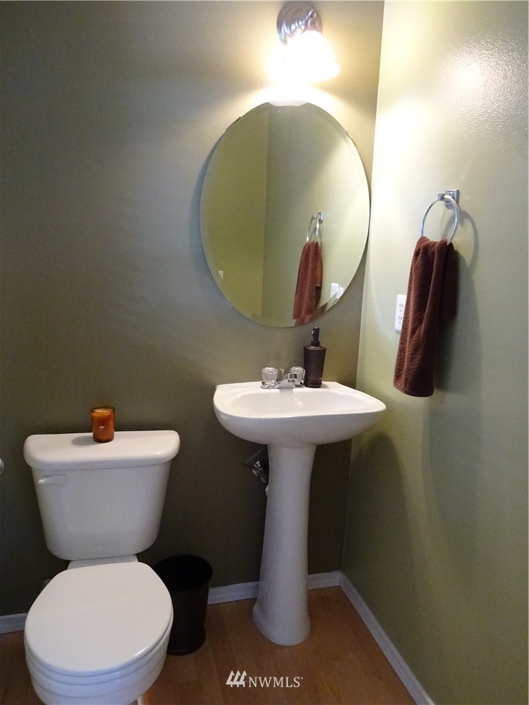 495 Field Place Northeast Renton, WA 98059 - Photo 8 of 25