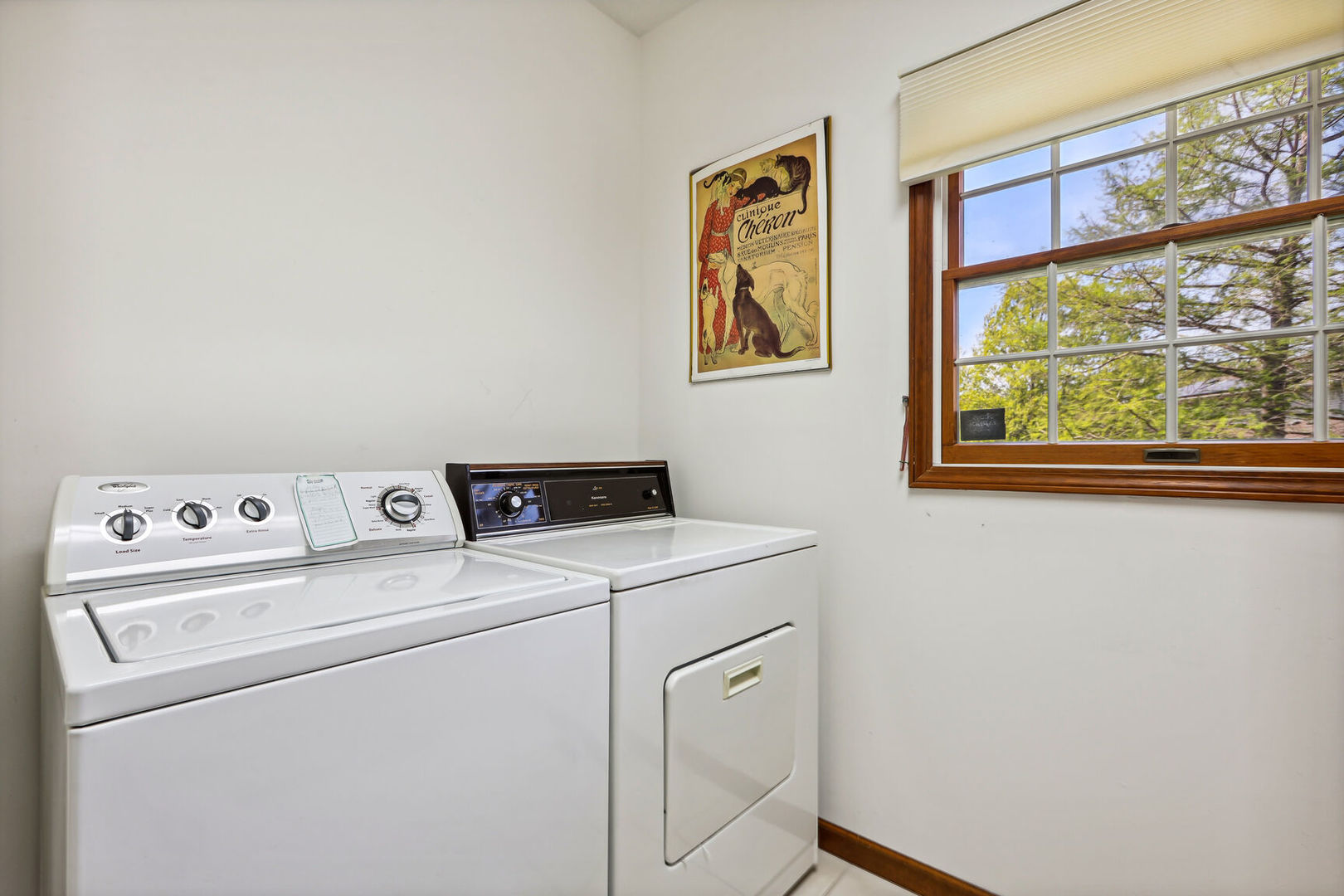 2203 Edgewater Place Champaign, IL 61822 - Photo 21 of 35 a utility room with dryer and washer