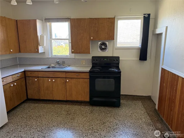 $680,000 | 3117 15th Avenue South, Seattle, WA 98144