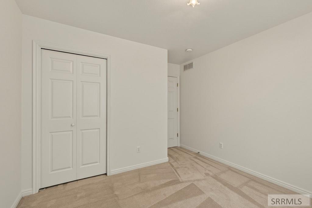 2907 Courtyard Circle Ammon, ID 83406 - Photo 23 of 32
