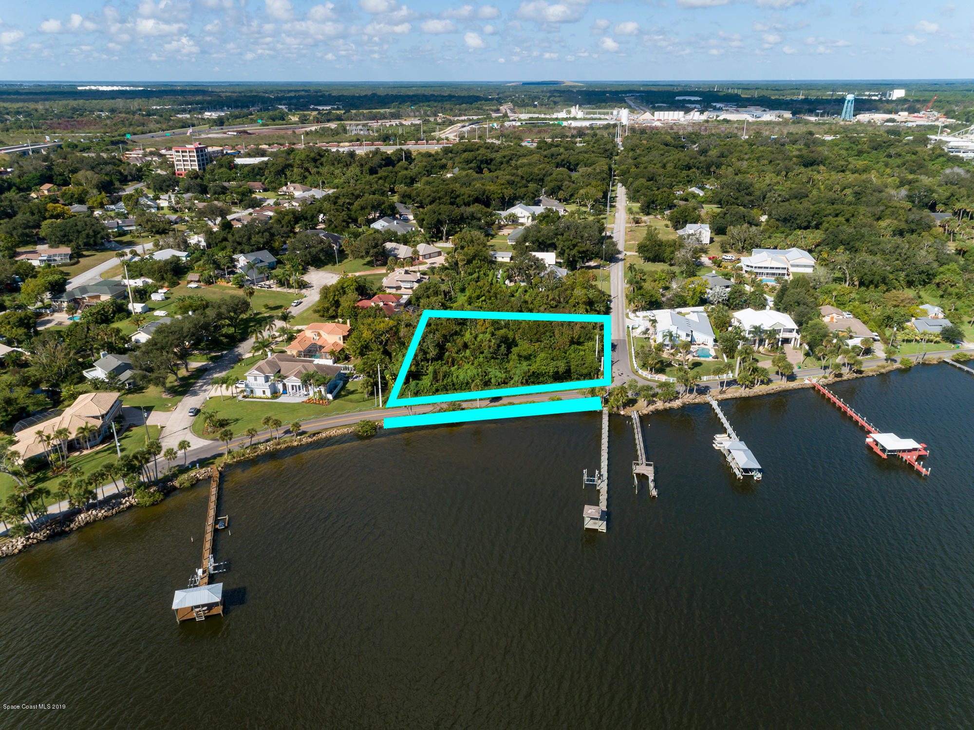 105 City Point Road Cocoa, FL 32926 - Photo 3 of 5 105 City Point Road