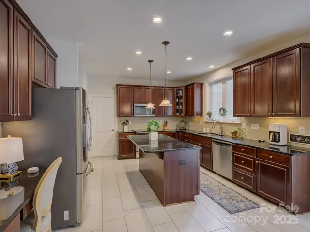 $779,000 | 8200 Sturminster Drive, Waxhaw, NC 28173