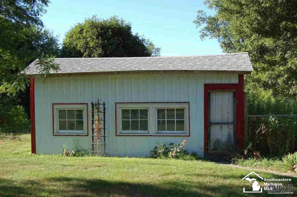 4210 Samaria Road Temperance, MI 48182 - Photo 2 of 21 21201391-1.JPG