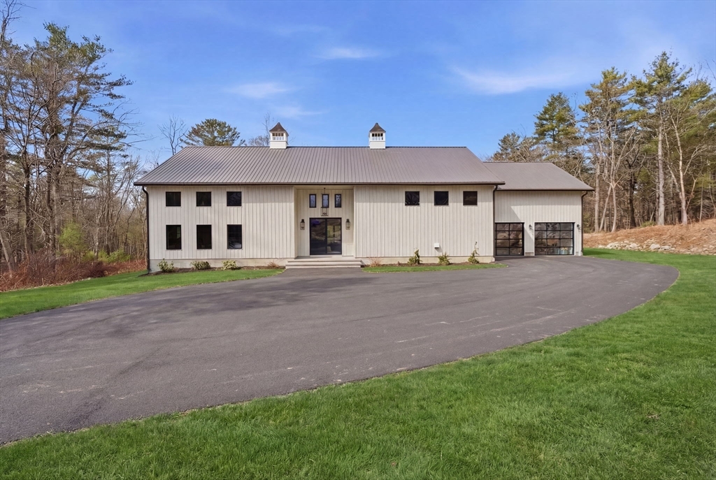 41 Myrtle Street Norfolk, MA 02056 - Photo 3 of 42 a view of a house with a yard