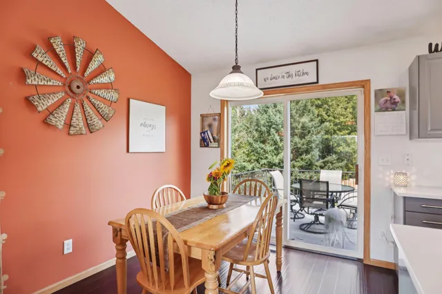 $310,000 | 415 Johnson Parkway, Hammond, WI 54015