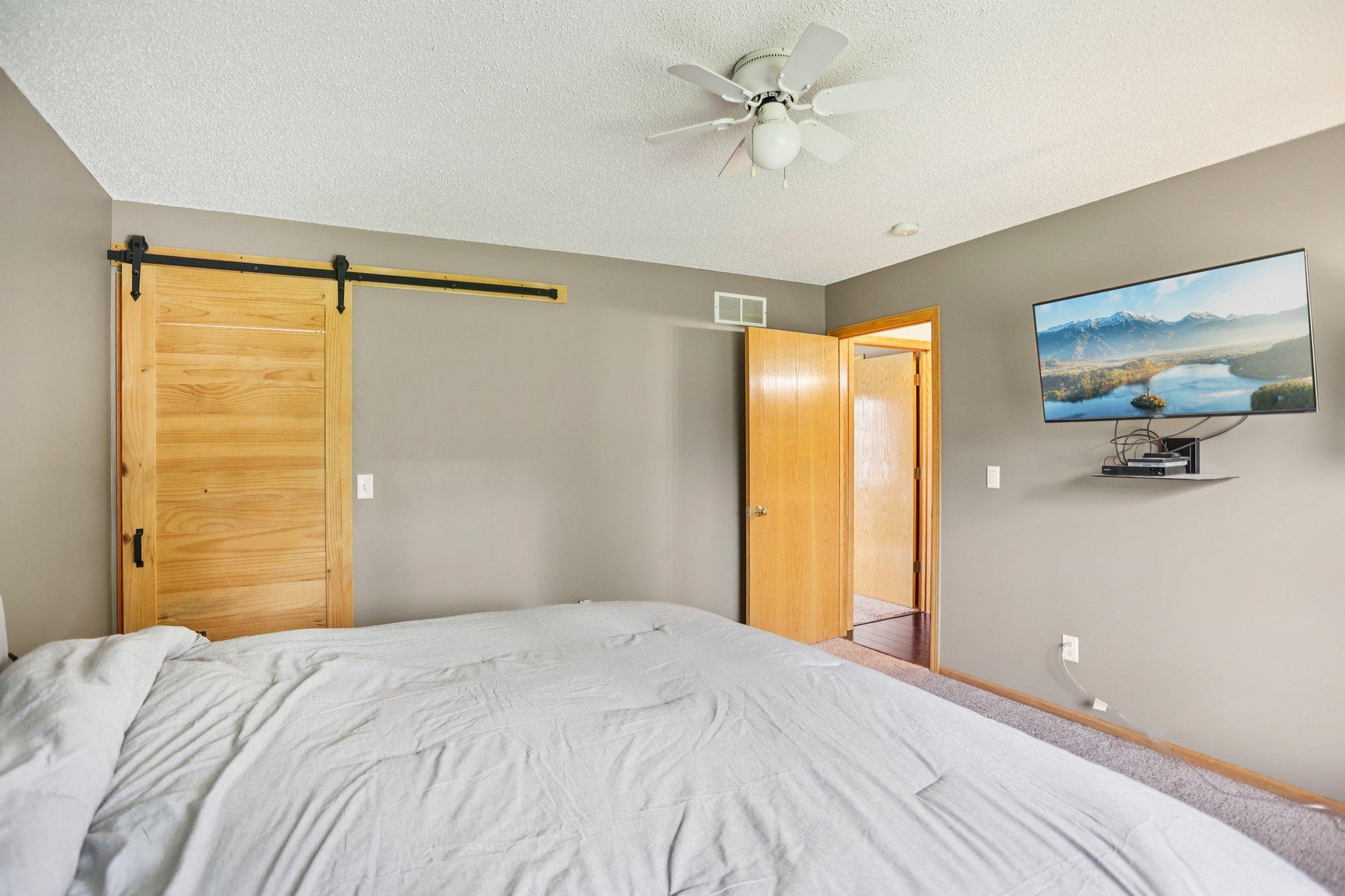 415 Johnson Parkway Hammond, WI 54015 - Photo 28 of 34