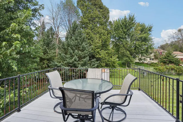 $310,000 | 415 Johnson Parkway, Hammond, WI 54015