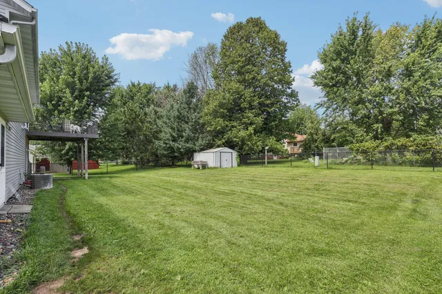 $310,000 | 415 Johnson Parkway, Hammond, WI 54015