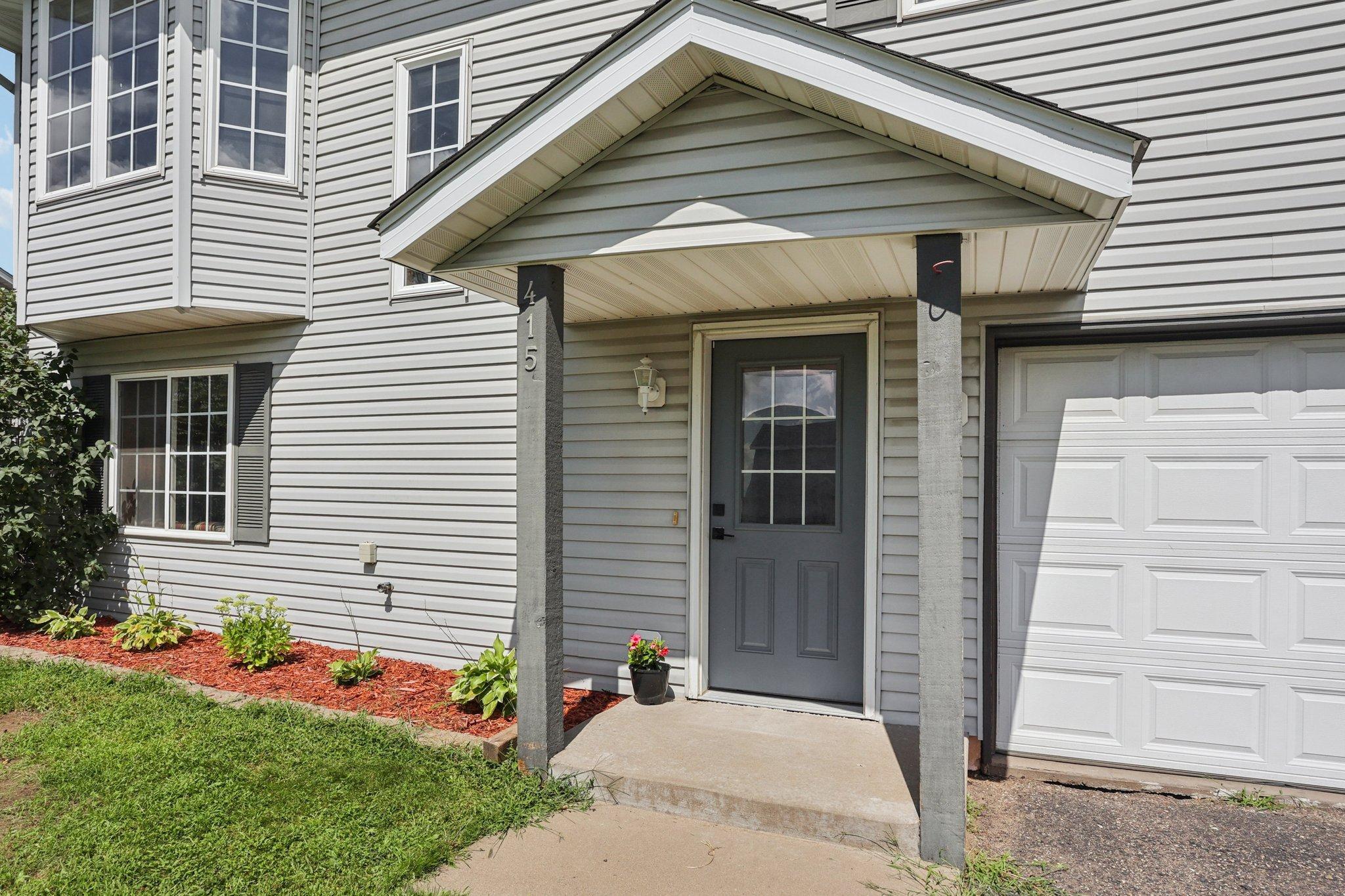 415 Johnson Parkway Hammond, WI 54015 - Photo 4 of 34