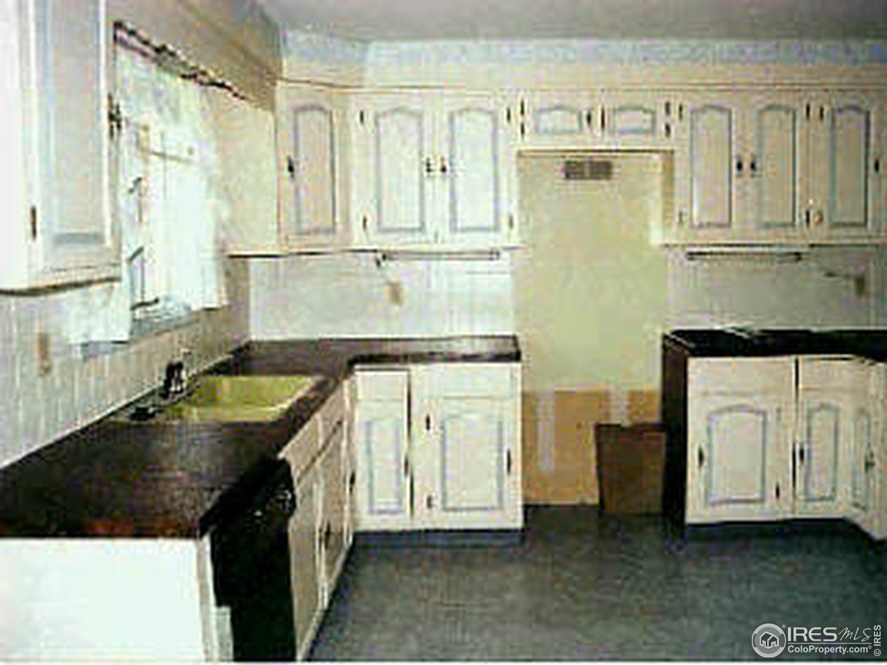 2421 Westview Road Fort Collins, CO 80524 - Photo 3 of 9 Gallery Image 3