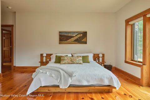 $1,595,000 | 592 Swartekill Road, New Paltz, NY 12561