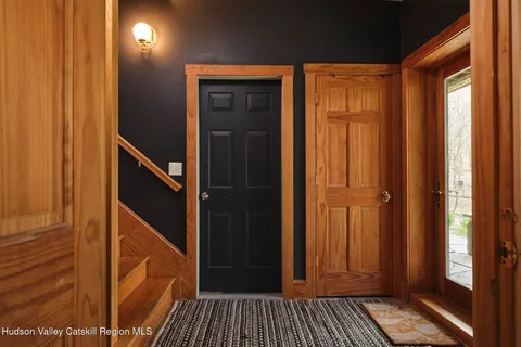 $1,595,000 | 592 Swartekill Road, New Paltz, NY 12561