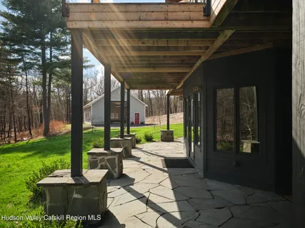 $1,595,000 | 592 Swartekill Road, New Paltz, NY 12561