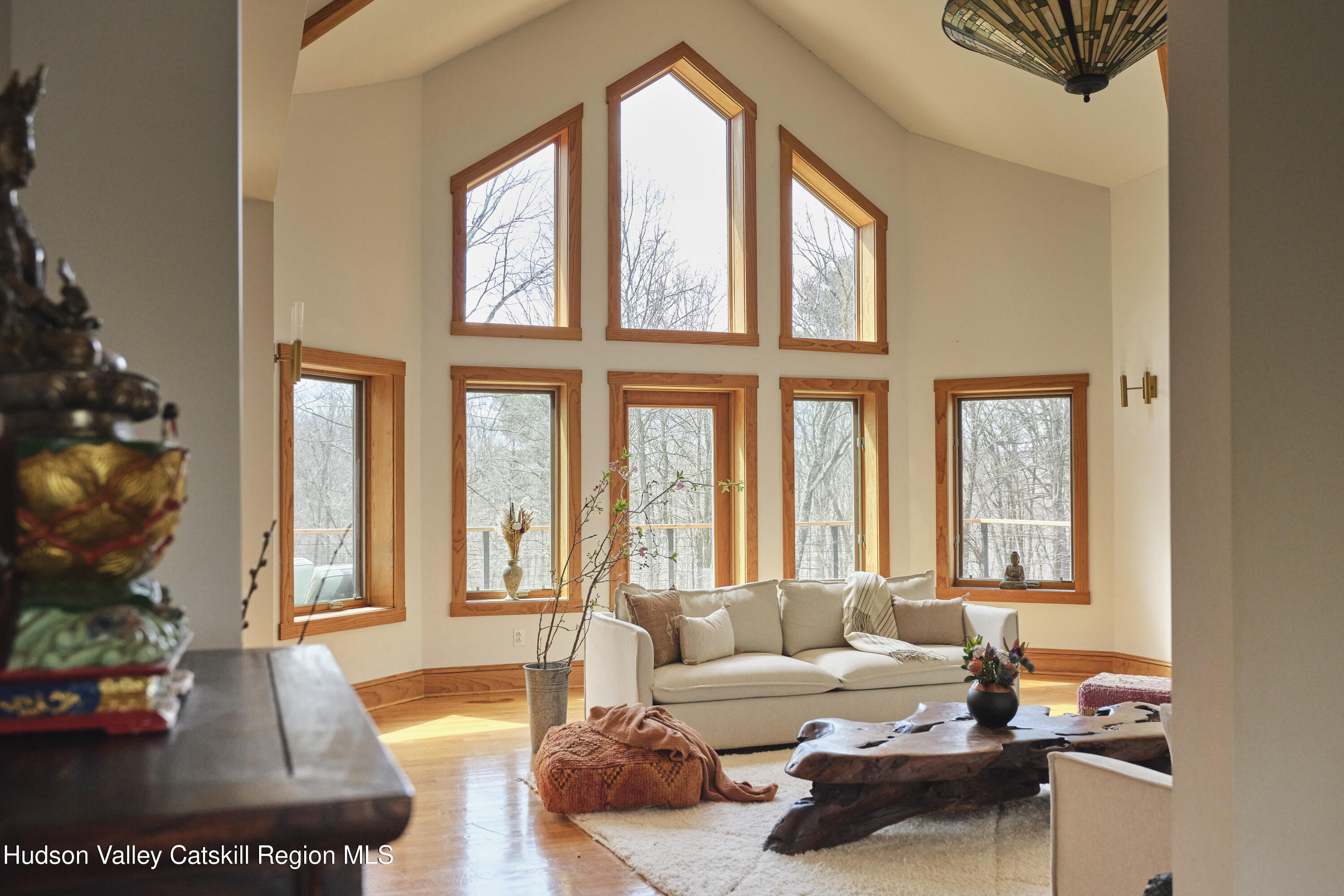 592 Swartekill Road New Paltz, NY 12561 - Photo 4 of 48 20260406_UC_592_SWARTEKILL_RD_ZH0372