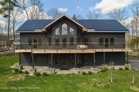 $1,595,000 | 592 Swartekill Road, New Paltz, NY 12561