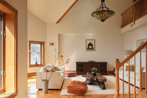 $1,595,000 | 592 Swartekill Road, New Paltz, NY 12561