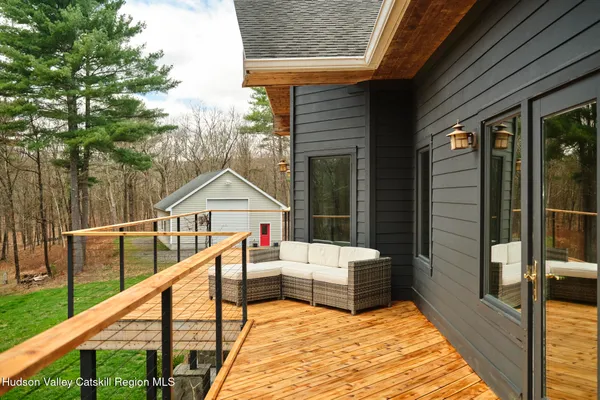 $1,595,000 | 592 Swartekill Road, New Paltz, NY 12561