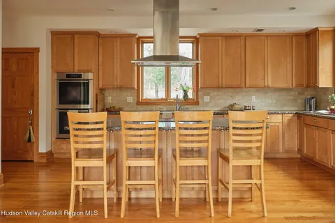 $1,595,000 | 592 Swartekill Road, New Paltz, NY 12561