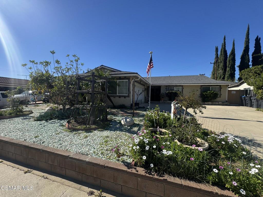 2299 Keystone Street Simi Valley, CA 93063 - Photo 3 of 24