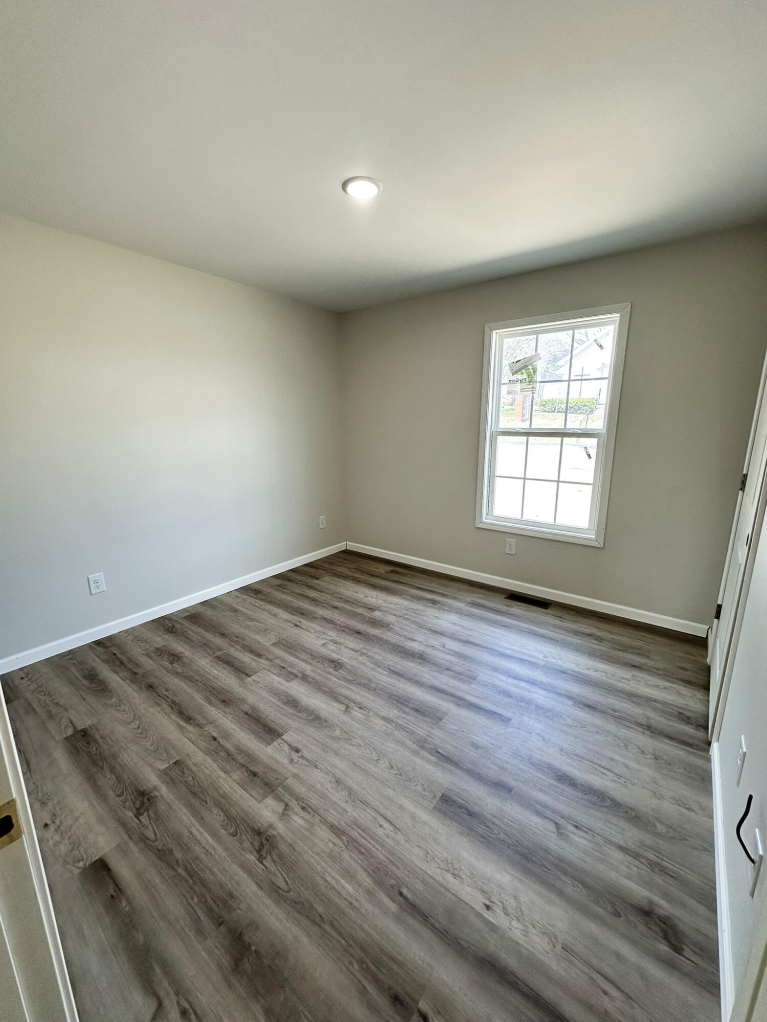 122 West Cedar Grove Road Irvine, KY 40336 - Photo 10 of 13 Guest bedroom!