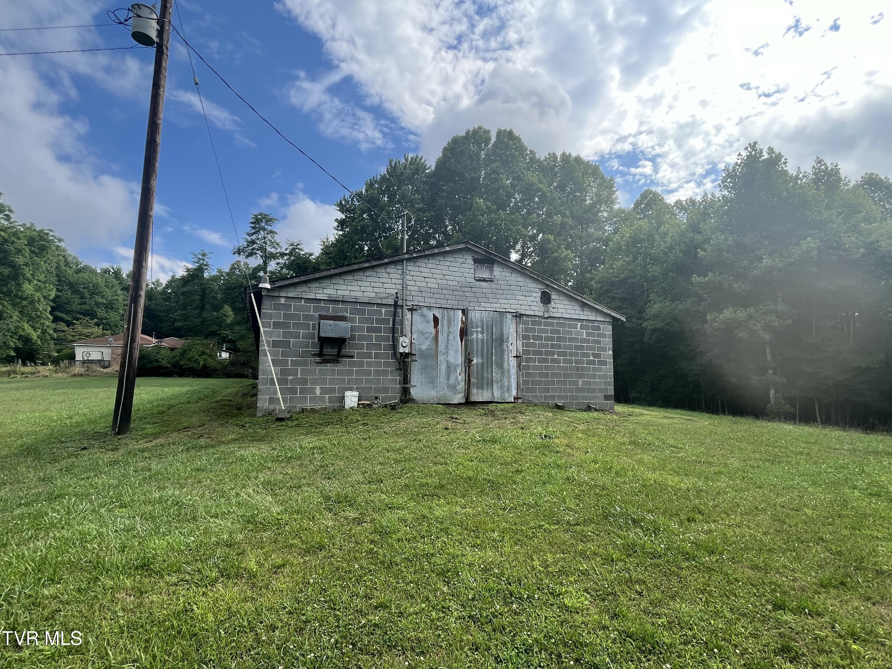 5759 Ring Road St. Paul, VA 24283 - Photo 64 of 70 IMG_0130