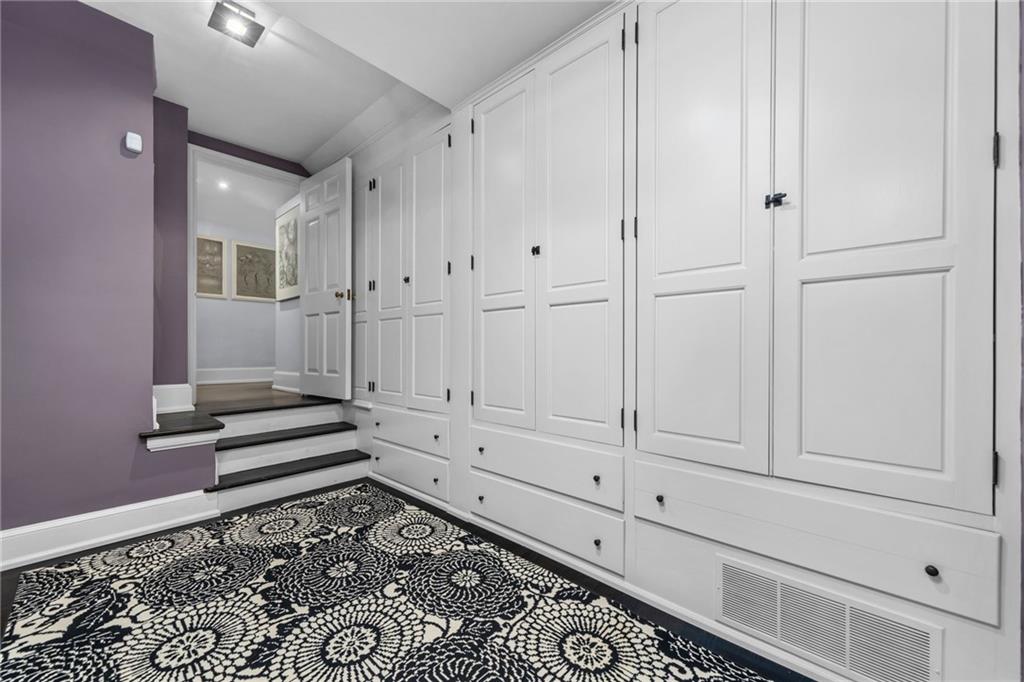 257 Scaife Road Sewickley, PA 15143 - Photo 28 of 50 a view of an empty room