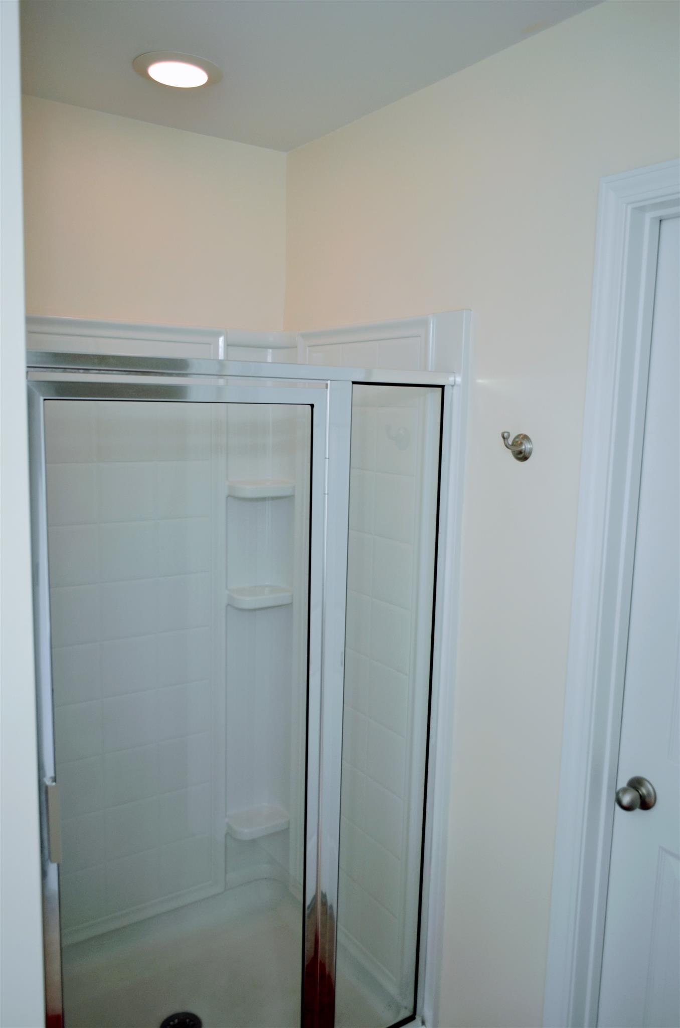 1014 Addington Road Hendersonville, TN 37075 - Photo 22 of 26 Shower