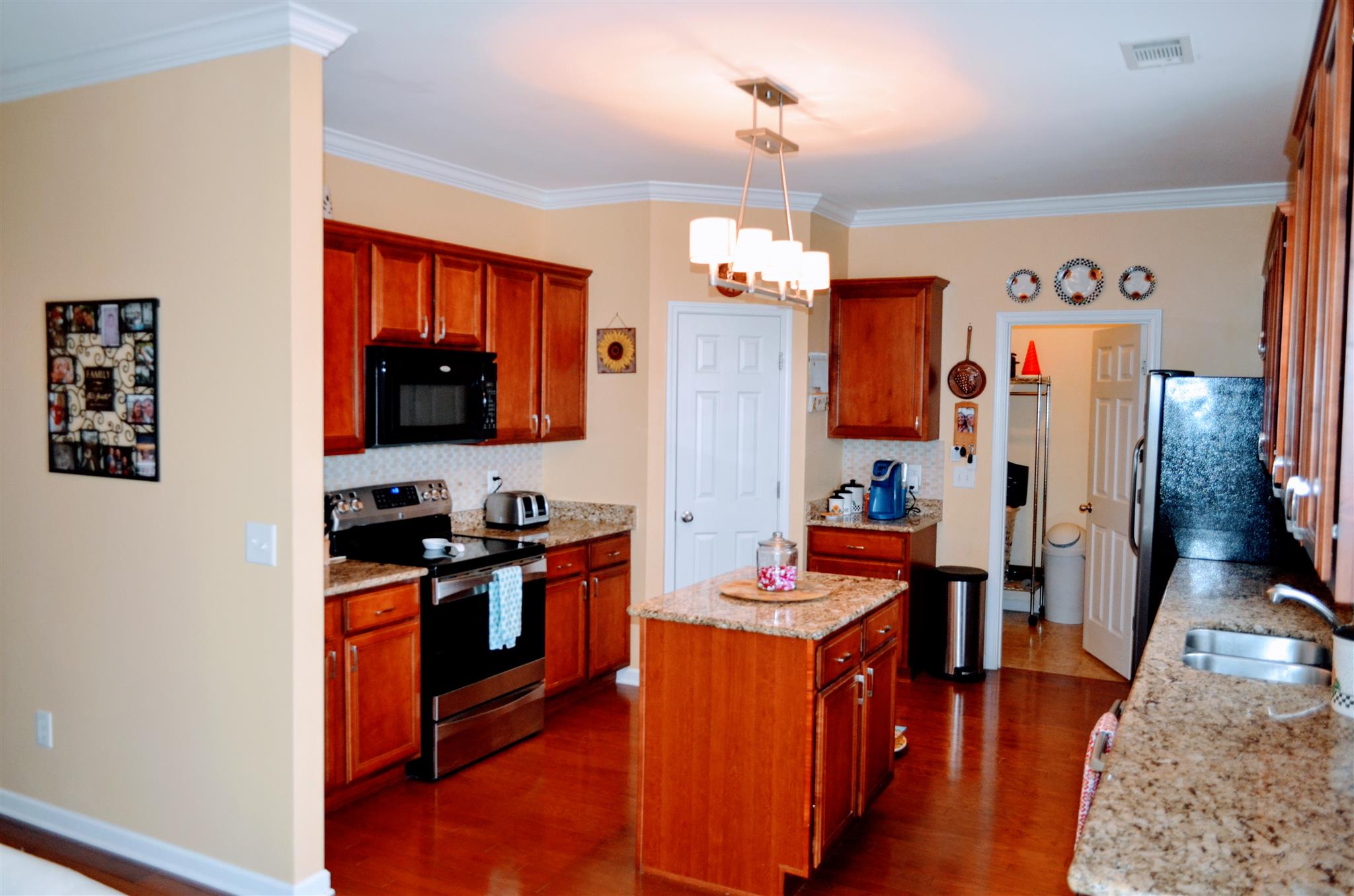 1014 Addington Road Hendersonville, TN 37075 - Photo 10 of 26 Kitchen