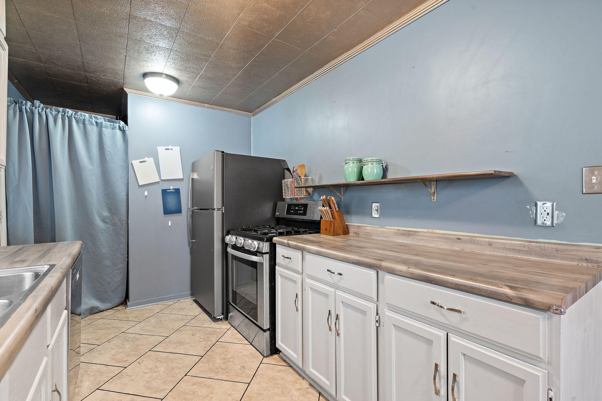 2857 County Line Road Portage, IN 46368 - Photo 8 of 26 2048x1365