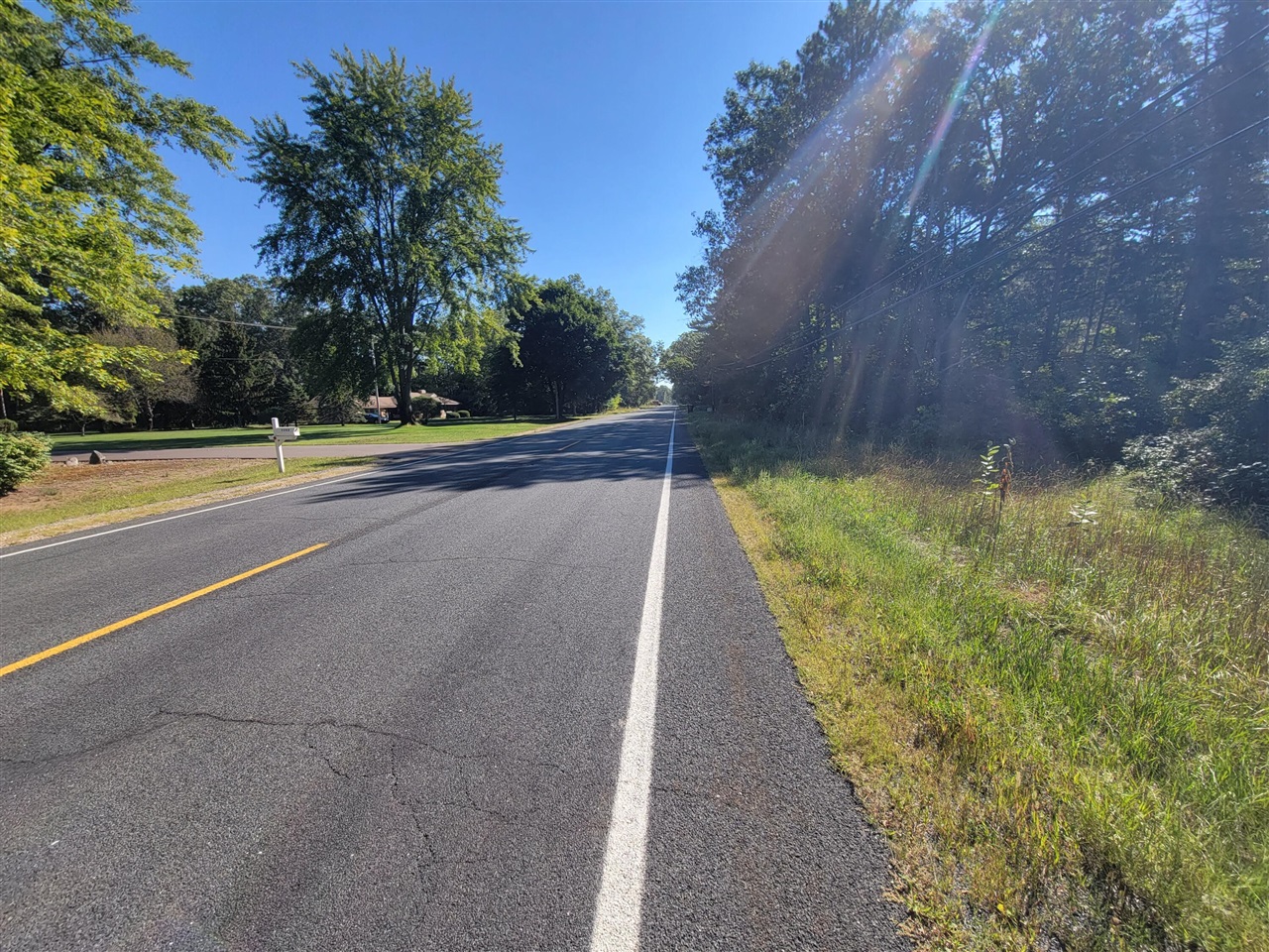 04 East River Road Muskegon, MI 49445 - Photo 2 of 4