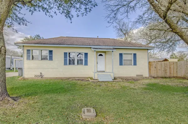 $2,100 | 11844 13th Street, Santa Fe, TX 77510