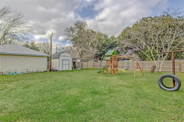 $2,100 | 11844 13th Street, Santa Fe, TX 77510