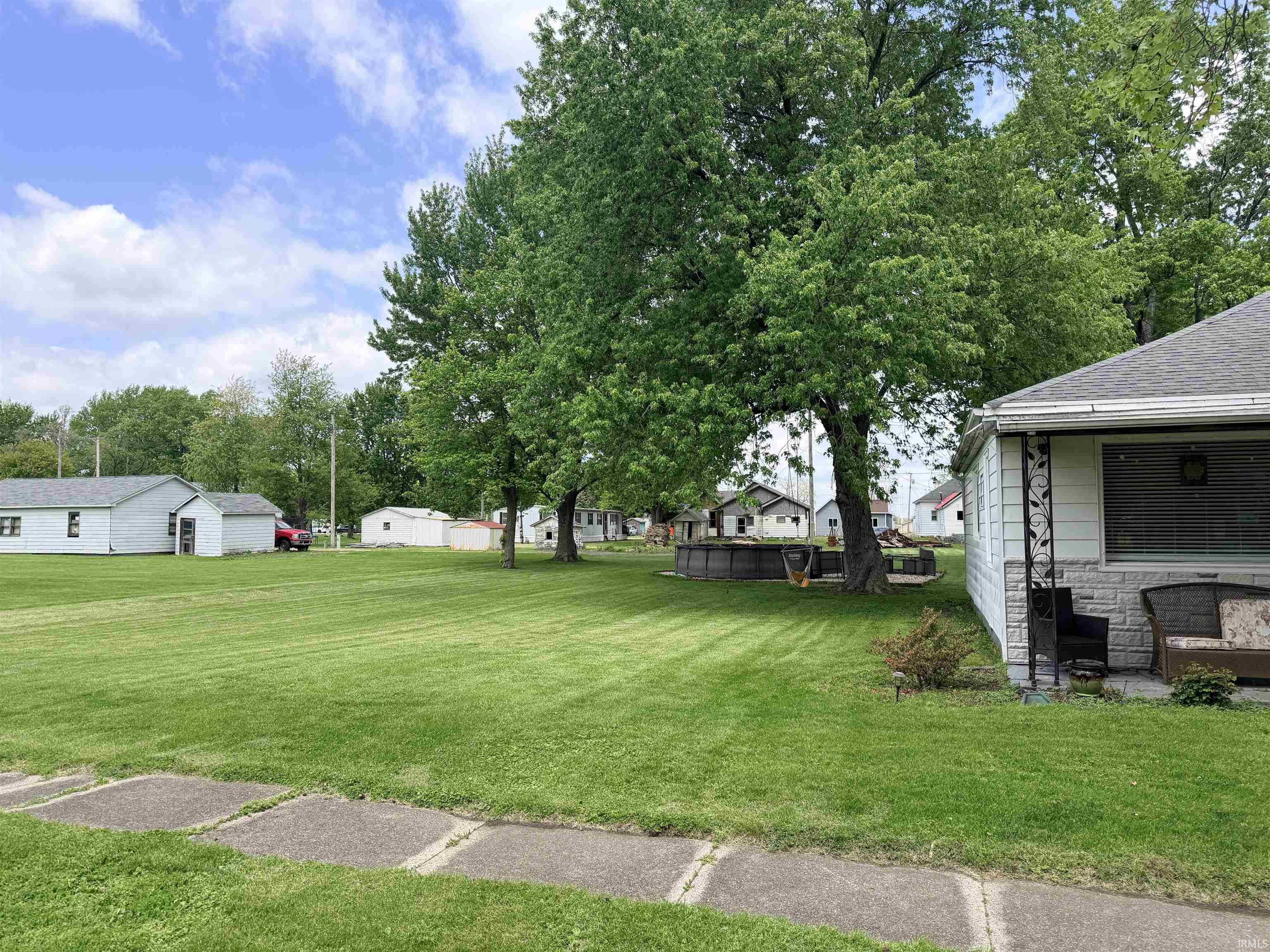 508 Shields Avenue Monon, IN 47959 - Photo 4 of 34