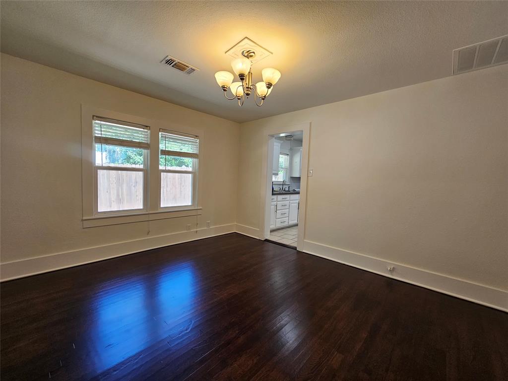 806 West Spring Street Weatherford, TX 76086 - Photo 6 of 24