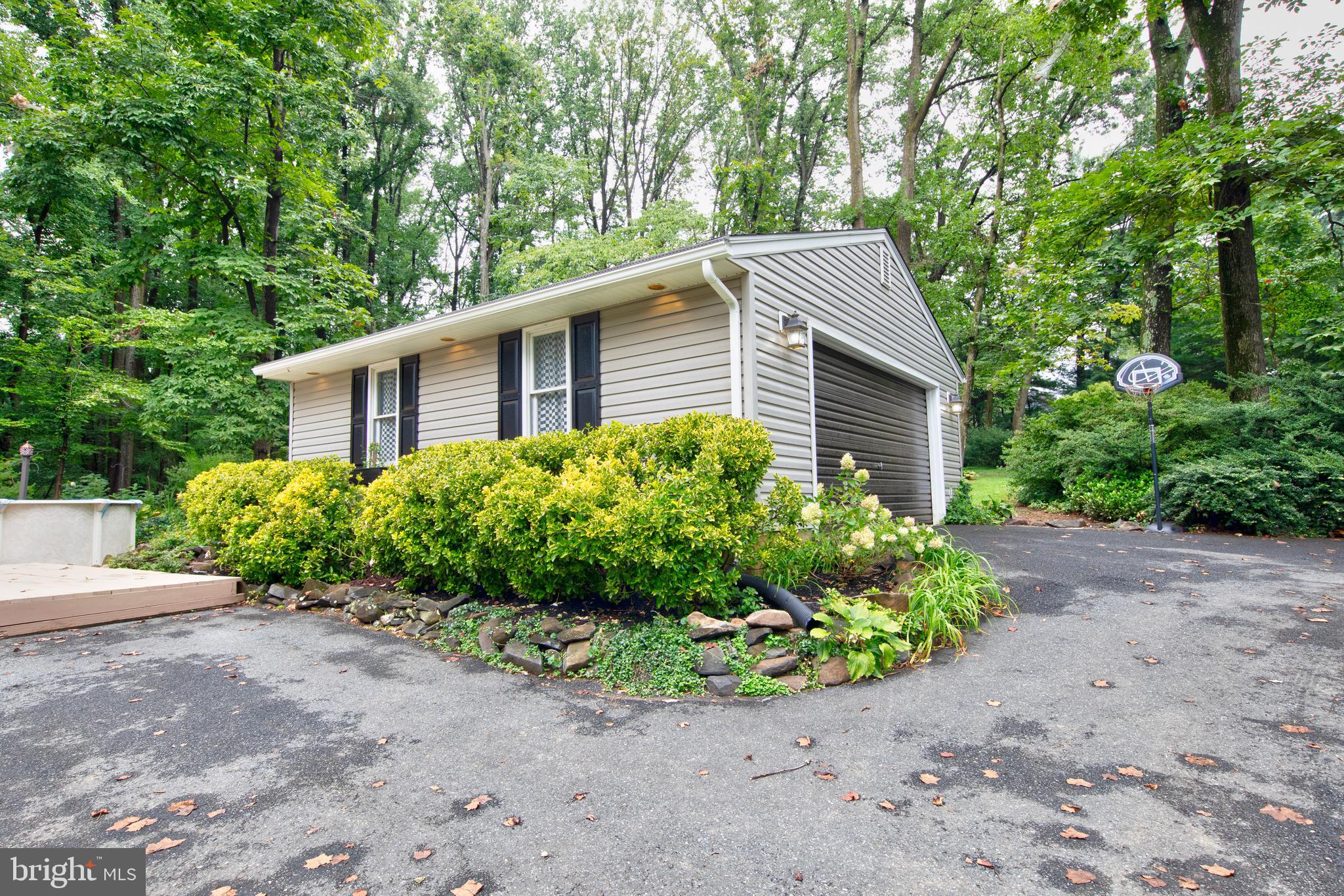 221 Reckord Road Fallston, MD 21047 - Photo 25 of 31 Garage