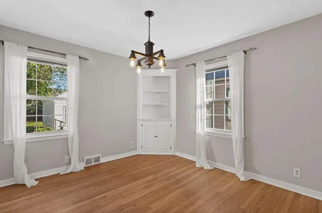 $3,250 | 4918 North Berkeley Boulevard, Whitefish Bay, WI 53217